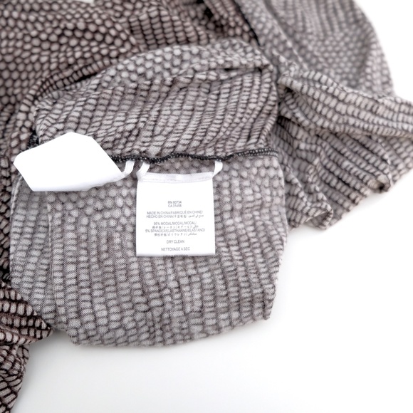 BCBG MAXAZRIA Soft Lightweight Tank Top - Picture 5 of 6